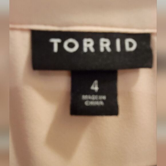 Torrid Georgette Embellished Collar Button Front Blouse Size 4X - Picture 8 of 9